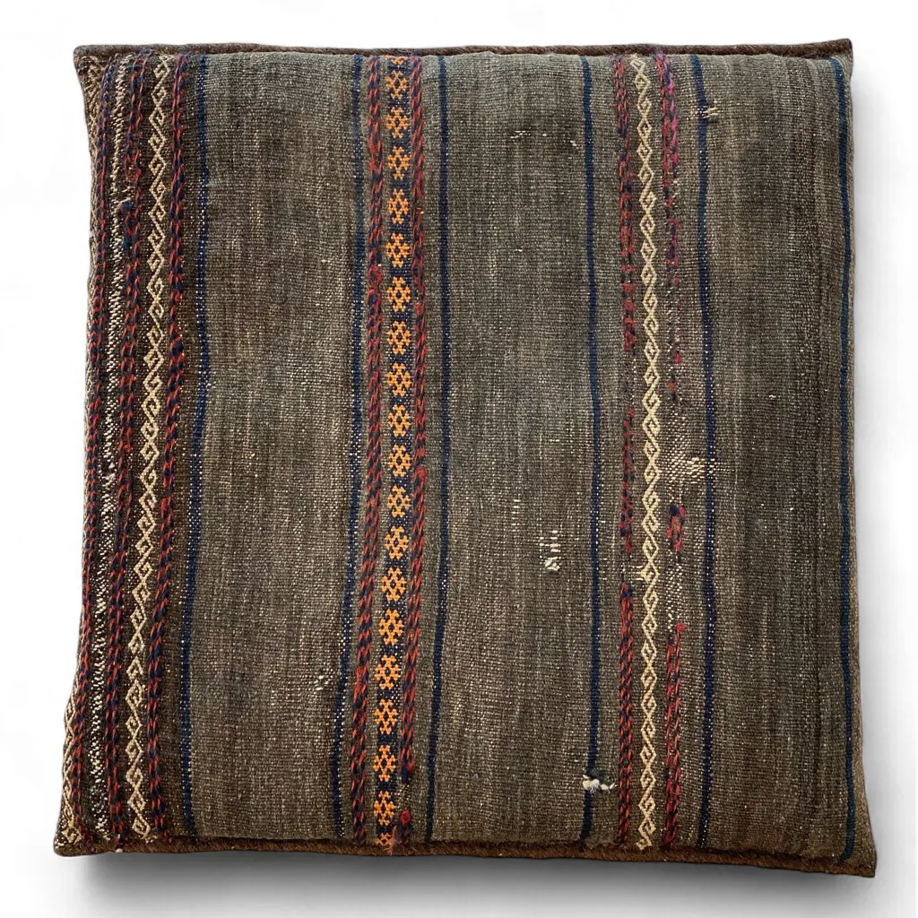 Cushion – wool, - Beluch flatweave/supplementary weft - fine weave - braided on two sides. 46 x 48cm Image 1++